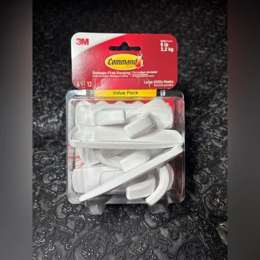 New! Command Large Utility Hooks 6 Hooks & 12 Command Strips Holds 5 lbs NIB